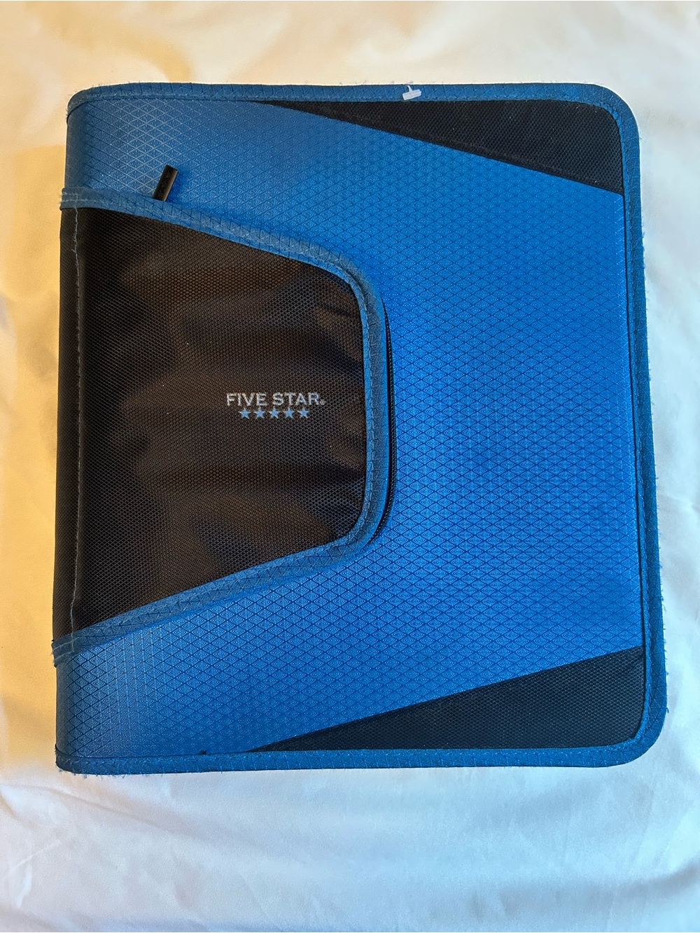 Five Star Blue and Black Zip Binder Organizer